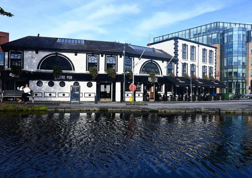 The Barge Pub in Portobello