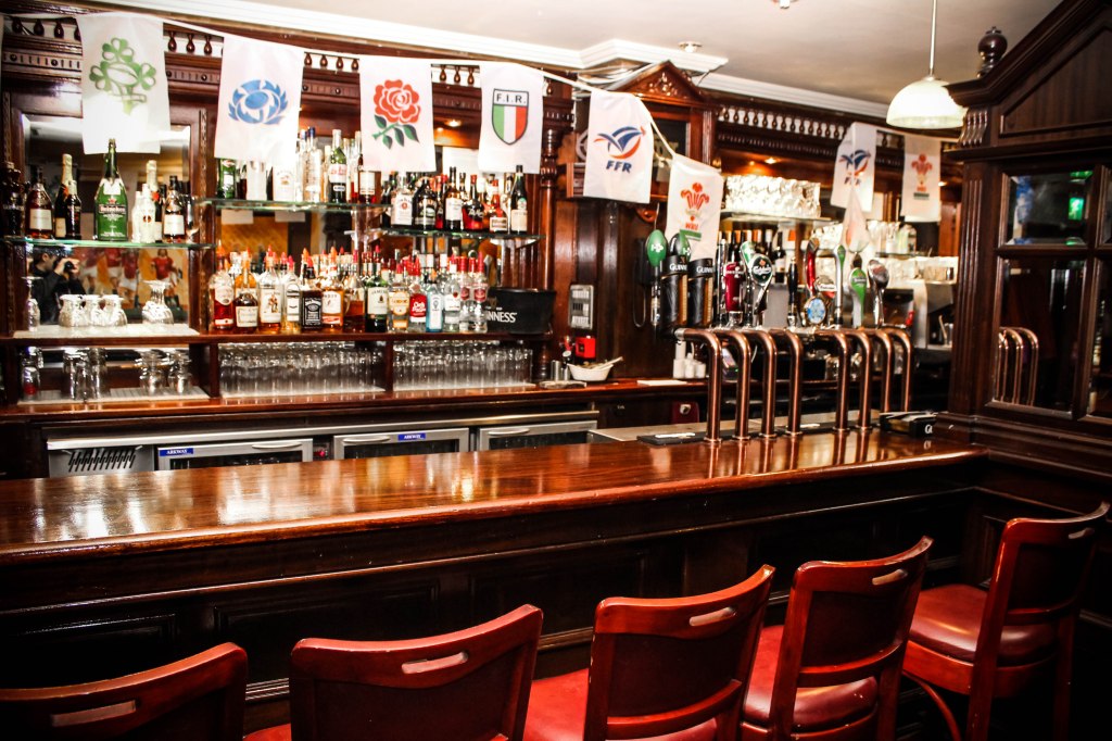 Doheny and Nesbitt pub, Dublin 