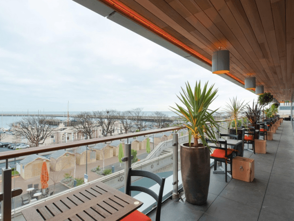 8 of the best Dublin pubs by the sea for 2024 – Malahide gem and Howth&nbsp;favourite