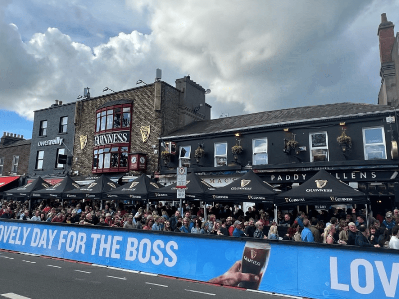 7 of the best pubs near Dublin’s Aviva Stadium – sports bars, pub grub and local&nbsp;favourite